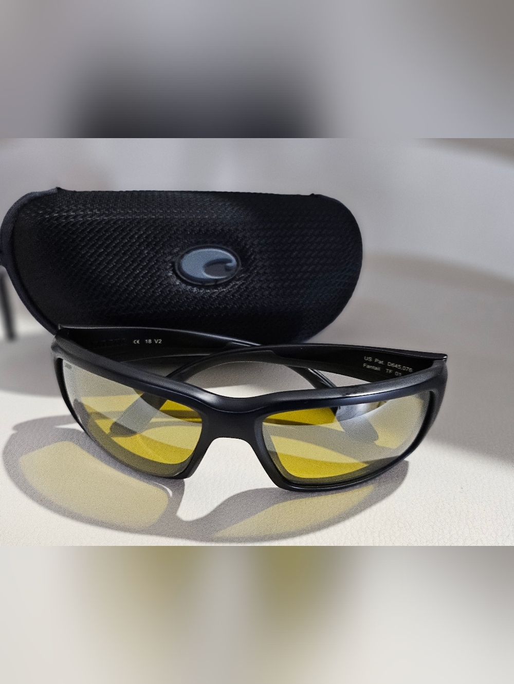 Costa Del Mar Fantail TF01 Matte Black Yellow Amber Lens Sport Sunglasses w Case
